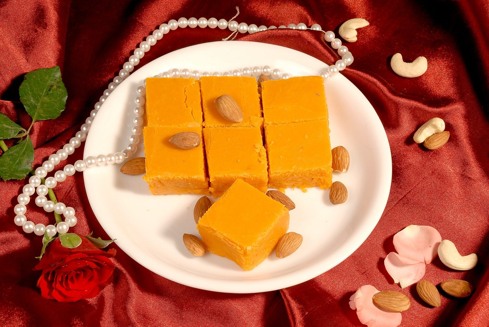 Ice-Cream-Halwa-Dudh-Badam-Halwa-2048x1371-1.jpg